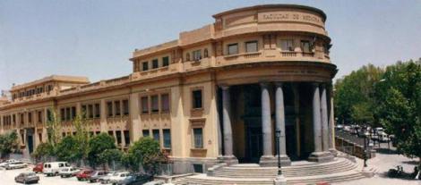 Aprobada la figura de profesor contratado doctor con plaza vinculada al SAS